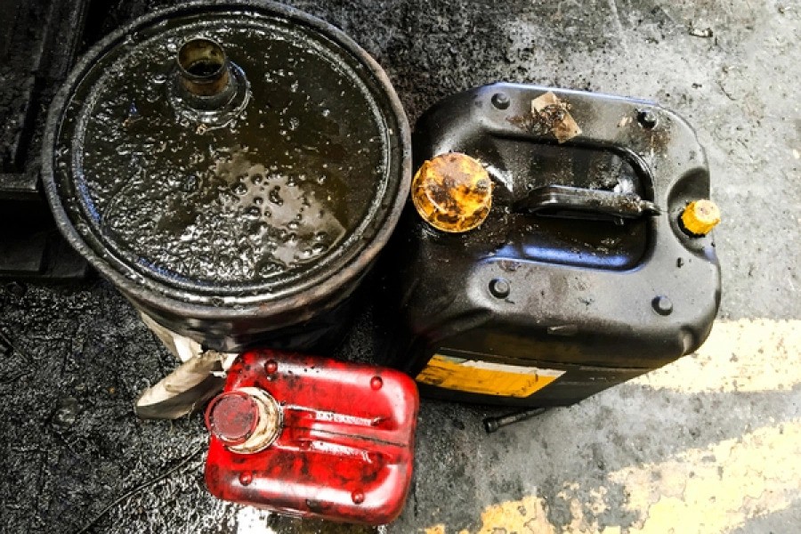 Fáradt olaj leadás egyszerűen – hova vihető a használt motorolaj?